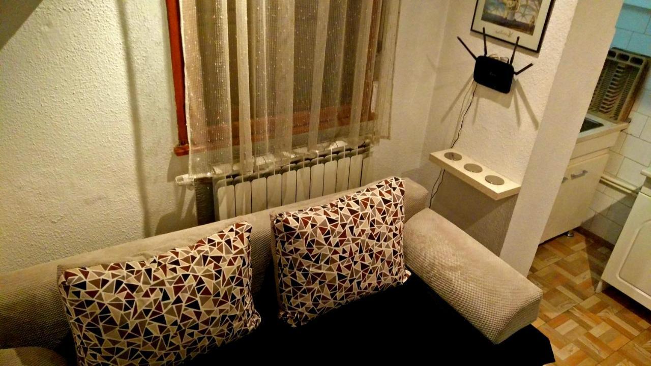 One Bedroom Apartment French Embassy 布加勒斯特 外观 照片