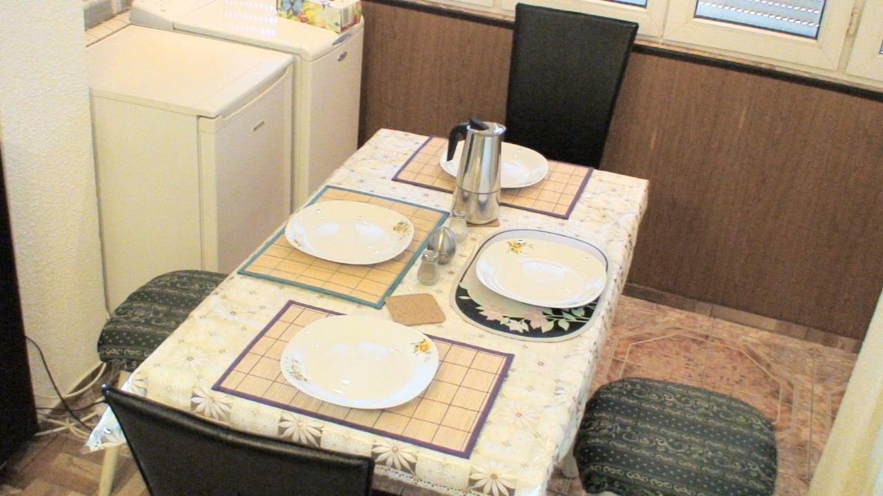 One Bedroom Apartment French Embassy 布加勒斯特 外观 照片