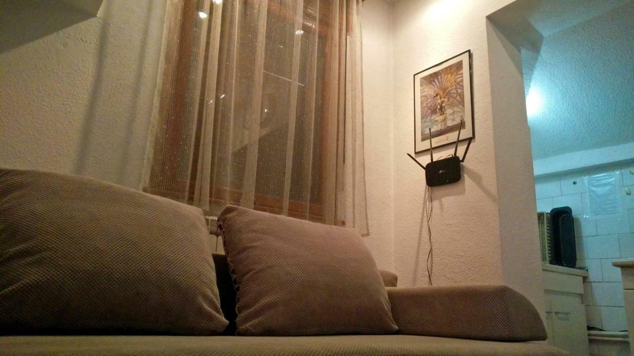 One Bedroom Apartment French Embassy 布加勒斯特 外观 照片